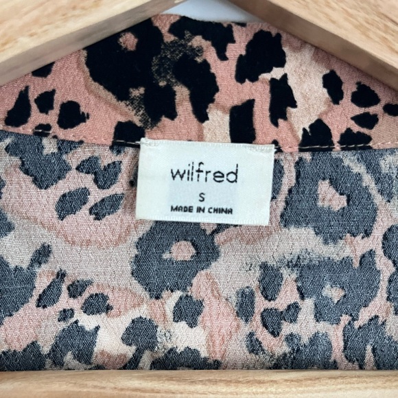 Aritzia Wilfred Emmeline Cheetah Print Blouse - Picture 2 of 5